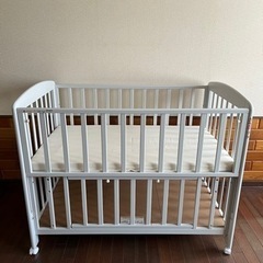 【美品】カトージ　ベビーベッド　タチベッド　レギュラーサイズ　グ...
