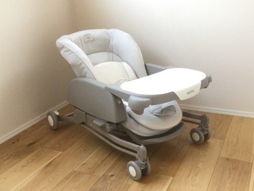 使用2週間アップリカ　ユラリズム　ハイローチェア