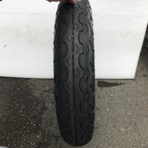 ゼファー750 タイヤ　ホイール