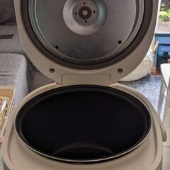 【0円・引き取り限定】炊飯器、良好な状態で動作問題なしの画像