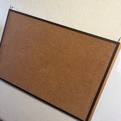 コルクボード中古とホワイトボードセット。