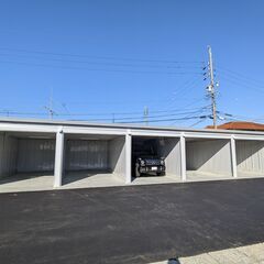 【現在満車キャンセル待ち受付中】シャッター付きレンタルガレージ 賃貸 バイクガレージ - 多治見市