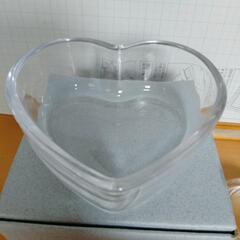 小物入れ　ハート型　宝石箱　アクセサリー入れ　ガラスの画像