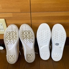 コンバーススニーカーとmozスニーカーまとめての画像