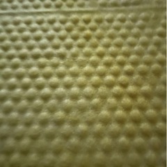 1枚辺り500円　約900mm x 約450mm 厚さ25mm ■格安販売■高気密/断熱/防音/吸音材 高密度90K 厚25mmグラスウール　1枚辺りの画像