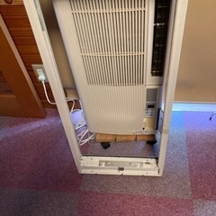 ウィンド型　ルームエアコンの画像