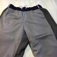 2F-303 新品 UNDER ARMOUR アンダーアーマー　ロングパンツ　裏起毛　あたたか　コールドギア　ウーブン素材 ネイビー Sサイズの画像