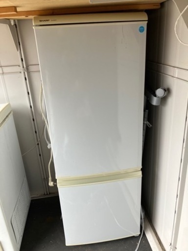 冷蔵庫　165L シャープ