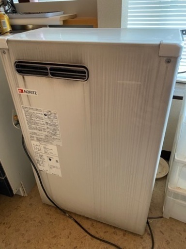 【値下】ノーリツ　石油給湯器　［中古・リモコンなし］