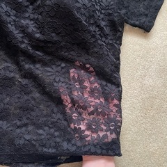 GU ブラカップ付きレースTシャツの画像