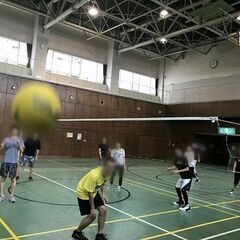 【6/8(日)午後】【まるで体育の授業】バド＆バレー（6人制、柔らかいボール）～初心者歓迎～  - スポーツ