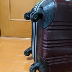 ☆6/2 15:00締切☆【1〜2泊用】えんじ色スーツケース【タイヤ不備あり】の画像