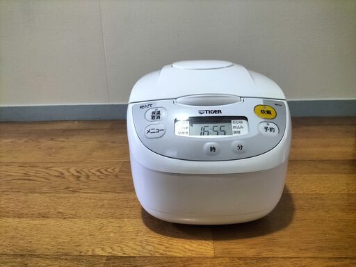 TIGER　マイコン炊飯ジャー　2022年8月購入　５合炊きです