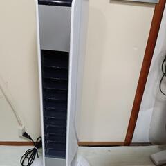 超超超激安♦️冷風扇YAMAZEN2020年製♦️リモコン付き♦️色々機能搭載♦️これからの季節にピッタリ猛暑対策に、熱中症対策に、節電対策に、お身体の為にもどうぞお役立て下さい♦️人気の品♦️省エネECO♦️冷房の弱い方にも♦️かなりお値打ちにお譲り致します♦️他のフリマにも載せて折りますのでご検討をお早めに宜しくお願い致しますの画像