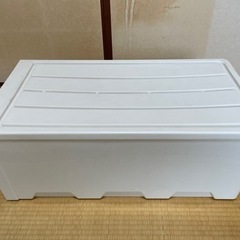 断捨離中　衣装ケースの画像