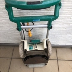マキタ　電動芝刈り機　草刈機の画像