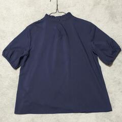 ブラウス　紺色の画像