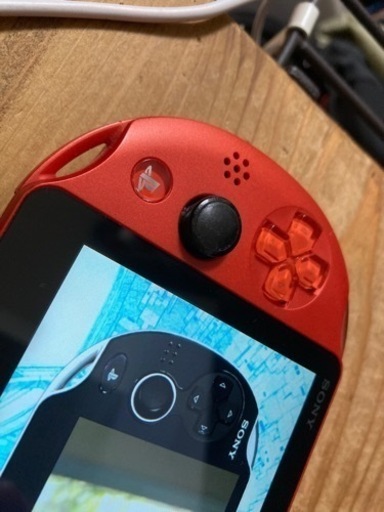 PS vita PCH-2000 赤色　中古品
