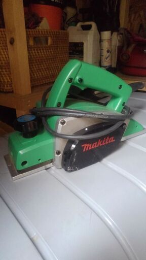 マキタ　82mm電動カンナ　M1900
