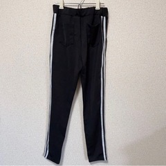 【2本ライン】レギンス　トレーニング　黒　ブラック　サイドライン　Mの画像