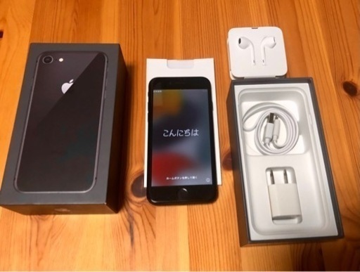 《決まりました》 iPhone8 64G docomo版 スペースグレイ SIMロック解除済