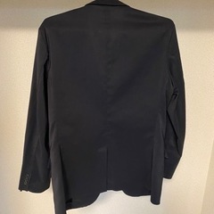 ユニクロ テーラードジャケット メンズ　春夏秋の画像