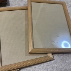 額縁・Ａ４サイズが六枚・Ｂ１サイズ二枚の画像