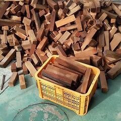 薪 乾燥してます‼️広葉樹 　41円/㎏の画像