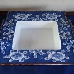 調度品　高級有田焼　華山窯　花器　(灰皿)の画像