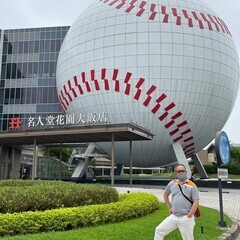 5月または6月，ロサンゼルス行きませんか