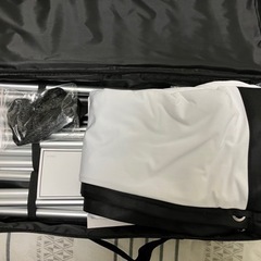 自立型組立式スクリーン（引渡し予定者決定済）
