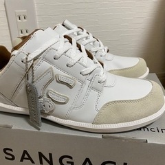 SANGACIO × バンクシー　コラボ　スニーカーの画像