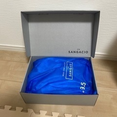 SANGACIO × バンクシー　コラボ　スニーカーの画像