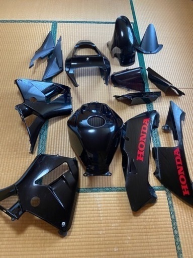 CBR600RR PC37 カウル一式！割れ無し！取付可！傷あり！