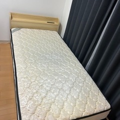 シングルベッド（マットレス付）の画像
