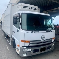 　4T  ワイドロング　冷凍車　トラック