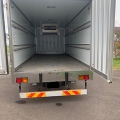 　4T  ワイドロング　冷凍車　トラックの画像