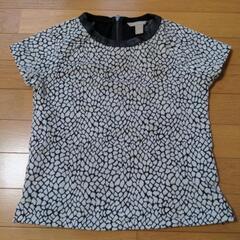 さらに！最終価格！値下げしました！白黒柄Tシャツ