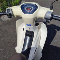 ホンダ　スーパーカブ　50cc　AA04　ベージュの画像
