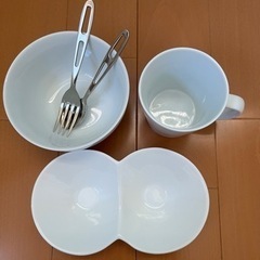 お皿セットの画像