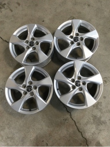 トヨタ　純正ホイール　c-hr17インチ