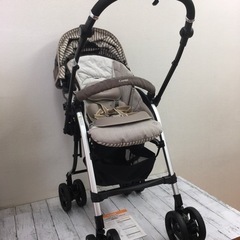 コンビ ディアクラッセオート4キャス エッグショックFE500 ...