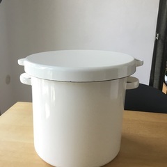 野田琺瑯ラウンドストッカー