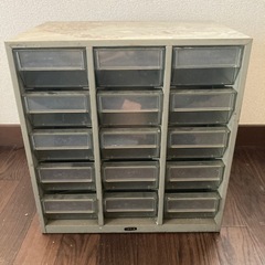 事務用　収納ケース　小物入れ　コクヨ【取り引き中】