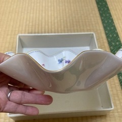 【値下げしました】SangoMAGNA 陶磁器製フルーツ柄のサラダボウルの画像
