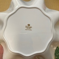【値下げしました】SangoMAGNA 陶磁器製フルーツ柄のサラダボウルの画像