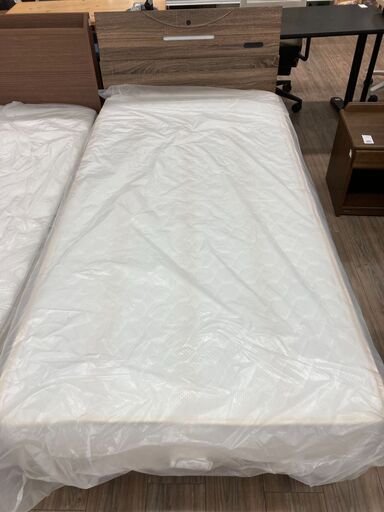 東京スプリングのシングルﾍベッドが入荷しました。