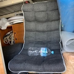 ニトリ　座椅子2脚セット　回転、リクライニング可能の画像