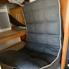 ニトリ　座椅子2脚セット　回転、リクライニング可能の画像