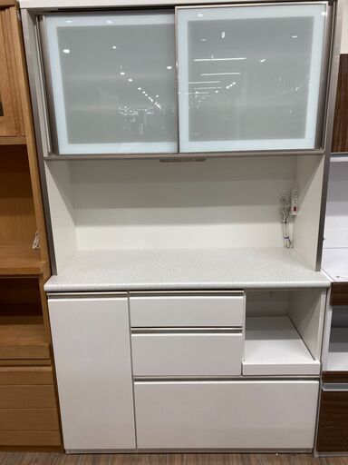 現行販売モデル！ニトリの2枚扉レンジボードが入荷しました！